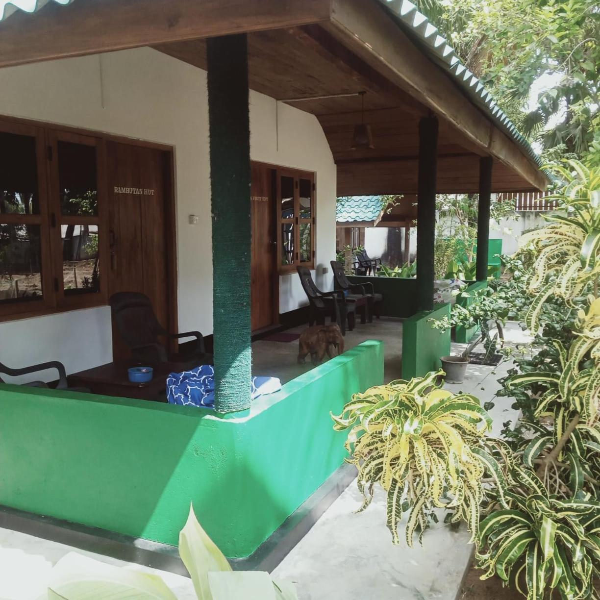 Bella Nilaveli Beach Екстериор снимка