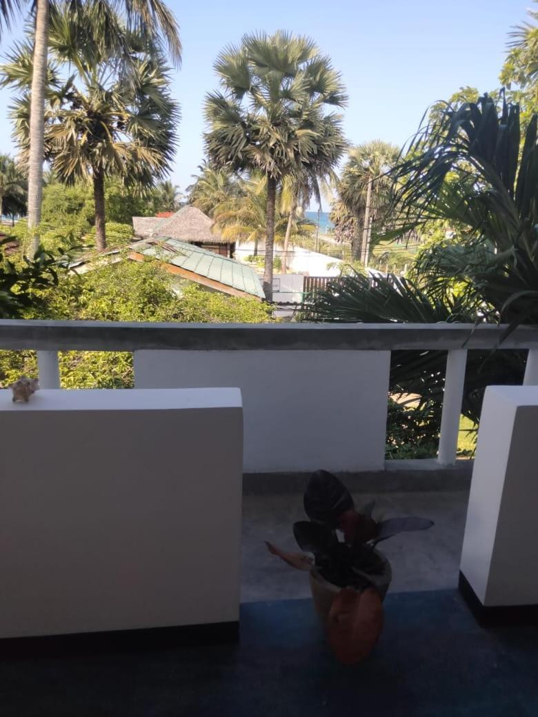 Bella Nilaveli Beach Стая снимка