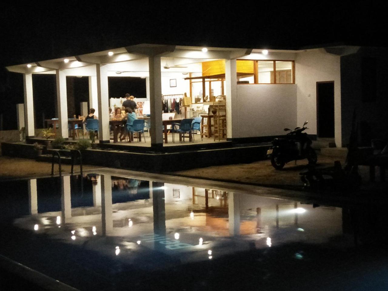 Bella Nilaveli Beach Екстериор снимка